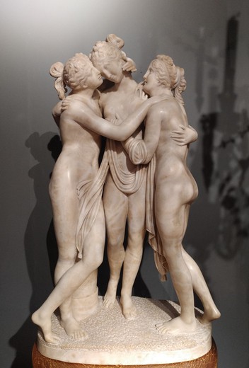 Антикварная скульптура «Три грации»