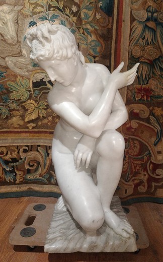 Антикварная скульптура "Афродита"
