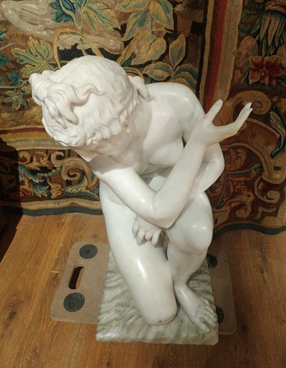 Купить Старинную мраморную скульптуру "Венера"