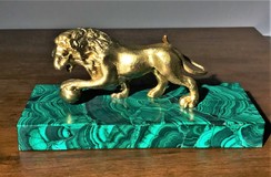 Antique sculpture "Lion"