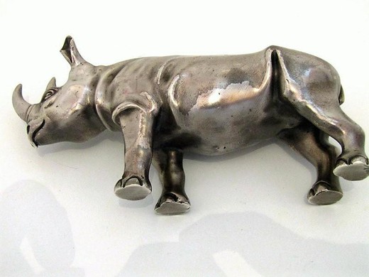 Антикварная скульптура «Носорог»