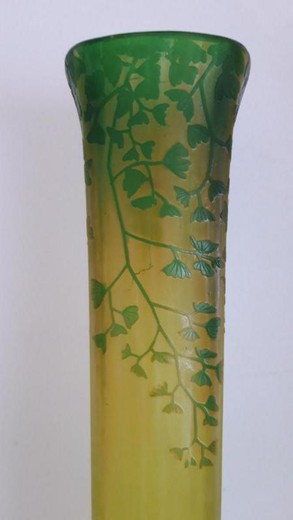 Antique vase "Daum Nancy"