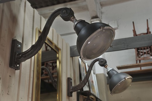 Antique twin lights