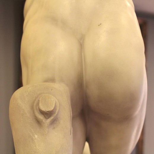 Антикварная скульптура «Дискобол»