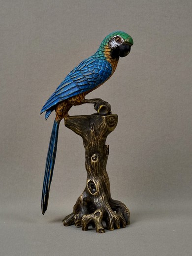Antique sculpture "Parrot"