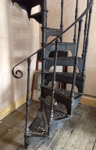 чугунная лестница, предметы и интерьера, европейская лестница, лестница в викторианском стиле