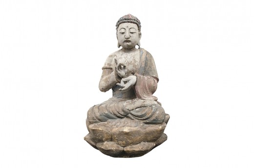 Будда сидящий в позе лотоса