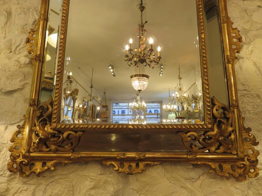 предметы декора и интерьера, антикварное зеркало, старинное зеркало, зеркало из дерева, зеркало из дерева с позолотой
