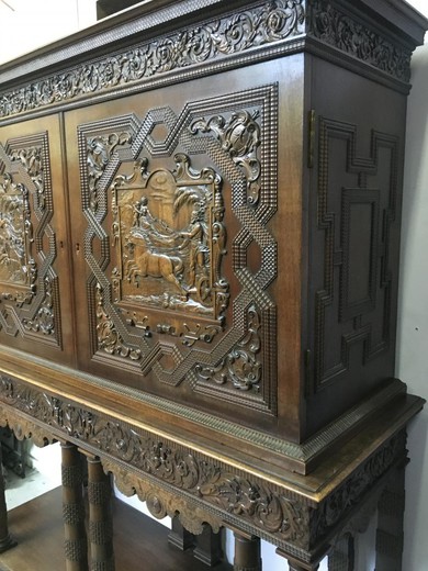 Cabinet On Stand In Walnut 19thc