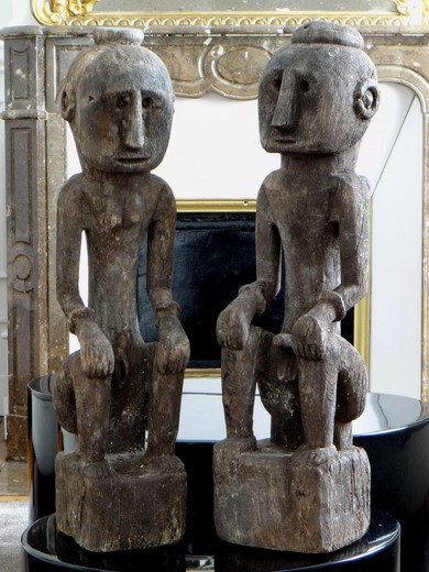 антикварные парные скульптуры из дерева индонезия купить в москве