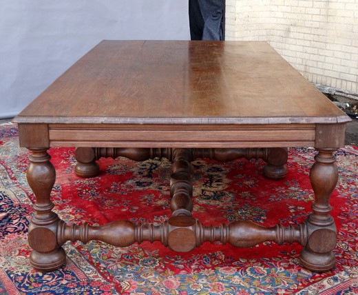 старинная мебель, антикварный стол, дубовый стол, антикварный стол из Франции, Европа, европейская мебель XIX века