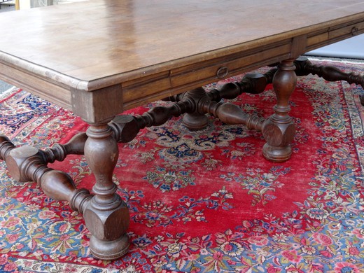 старинная мебель, антикварный стол, дубовый стол, антикварный стол из Франции, Европа, европейская мебель XIX века