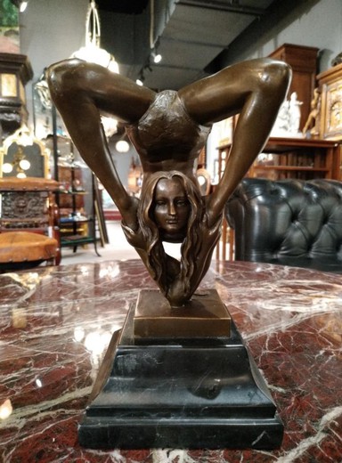 Скульптура Ар-Деко «Гимнастка»