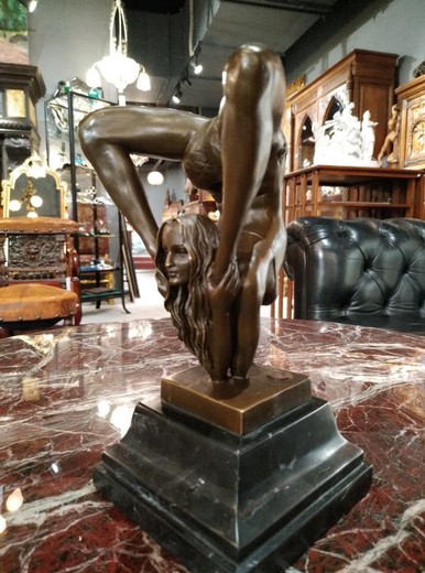Скульптура Ар-Деко «Гимнастка»