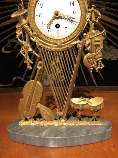 антикварные часы из бронзы и мрамора