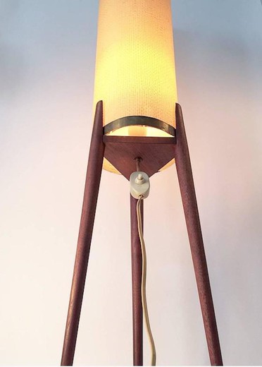 Напольная лампа mid-century modern