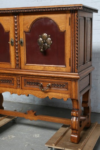 Antique cabinet in Spanish style