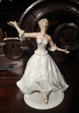 Антикварная скульптура "Танцовщица"