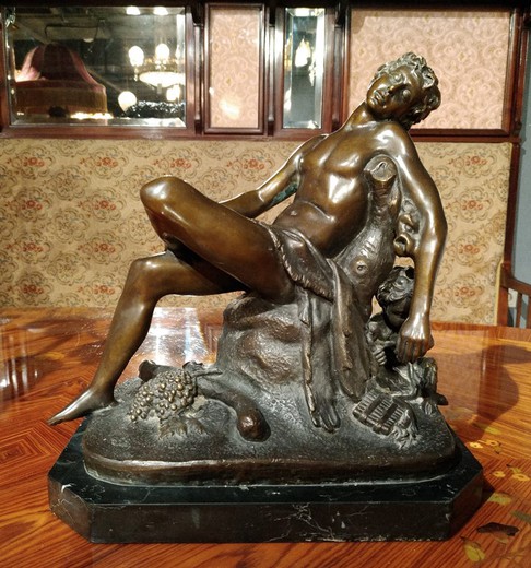 Антикварная скульптура " Дионис с фавном"