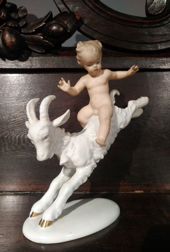 Sculpture "Putti on the goat"