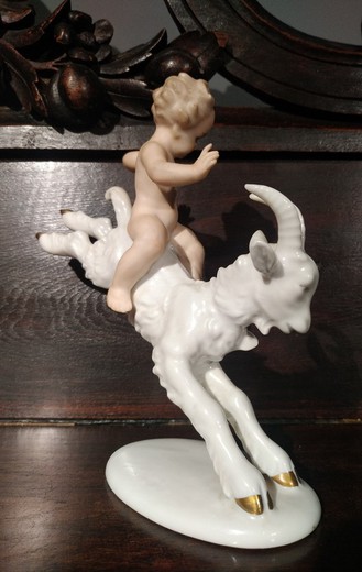 Sculpture "Putti on the goat"