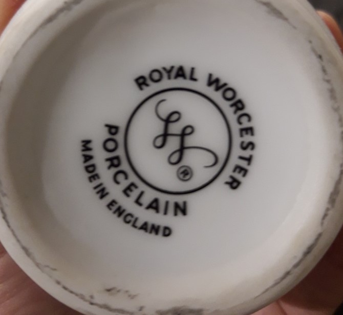 Антикварный кодлер Royal Worcester