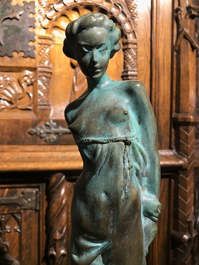 Антикварная скульптура «Леди»