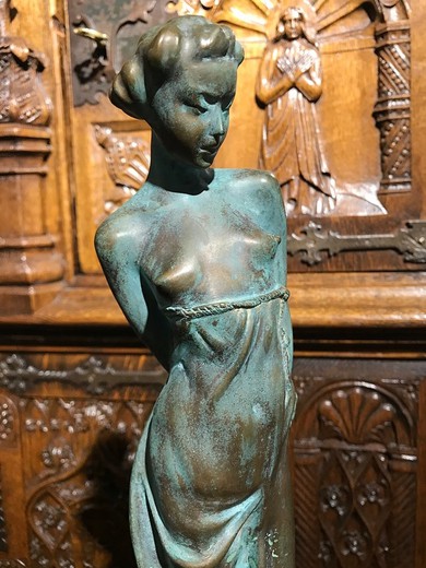 Antique sculpture "Lady"
