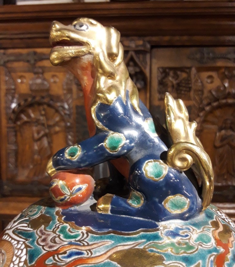 Antique Satsuma porcelain urn
