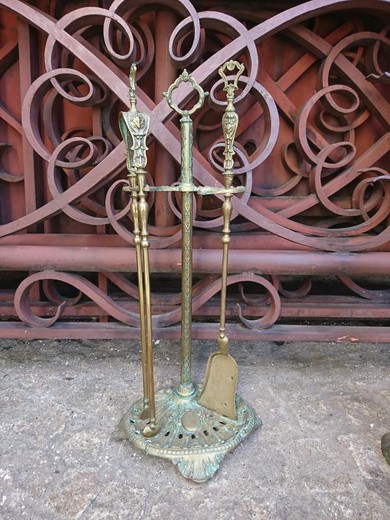 Set of antique fireplace accessories