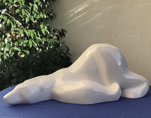 Винтажная скульптура "Белый медведь"