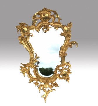 старинные зеркала из золоченой бронзы в стиле рококо, пара антикварных зеркал из золоченой бронзы в стиле Людовика XV, редкие старинные зеркала парой из золоченой бронзы, пара редких старинных зеркал из золоченой бронзы, декор интерьера, зеркала в интерье