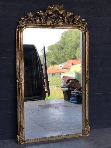антикварное зеркало людовик 15 из золоченого дерева