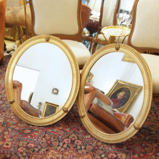 антикварные золоченые зеркала людовик XVI, старинные парные позолоченные зеркала овальной формы, овальные зеркала, зеркала луи 16, антикварные зеркала из золоченой бронзы, старинные зеркала золоченой бронзы