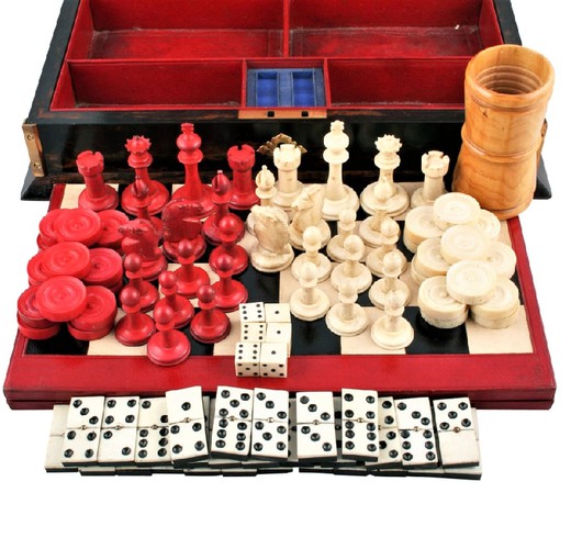 The games box XIX century