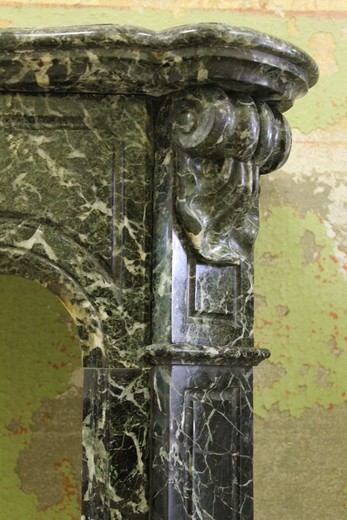 Антикварный каминный портал