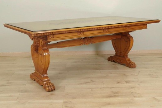 Антикварный стол в стиле Кристиана Красса