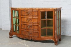 Antique chest of drawers