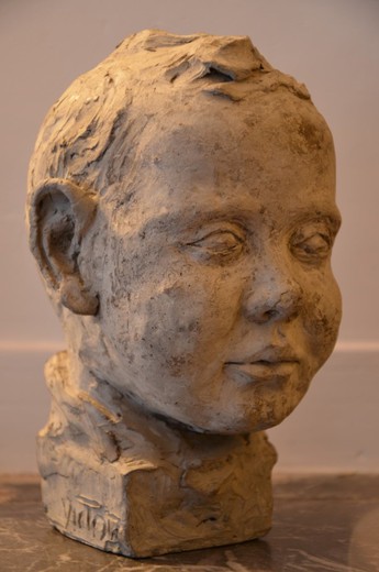 Антикварный скульптурный портрет