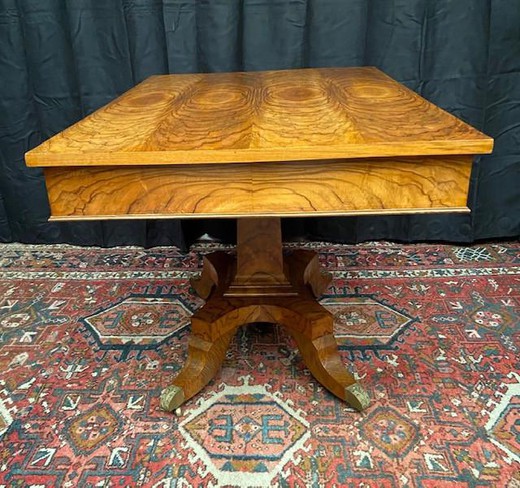 Антикварный стол в стиле Луи-Филипп