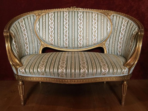старинные предметы XIX века, антикварный диван из дерева с золочением, старинные парные кресла в стиле людовика XVI, антиквариат купить в москве, антиквариат купить под заказ, дизайн интерьера