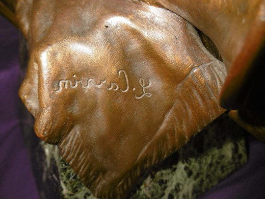 винтажная бронзовая скульптура петуха с мрамором луис карвин
