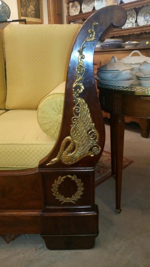 антикварная мебель в стиле ампир из красного дерева с золоченой бронзой