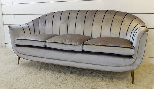 Винтажный диван