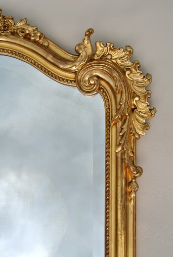старинные зеркала в стиле рококо, зеркала из дерева с золочением, антикварные зеркала купить в москве, антикварные зеркала в стиле людовика XV, старинное зеркало из дерева с золочением, позолоченное зеркало в стиле рококо, старинное золоченое зеркало