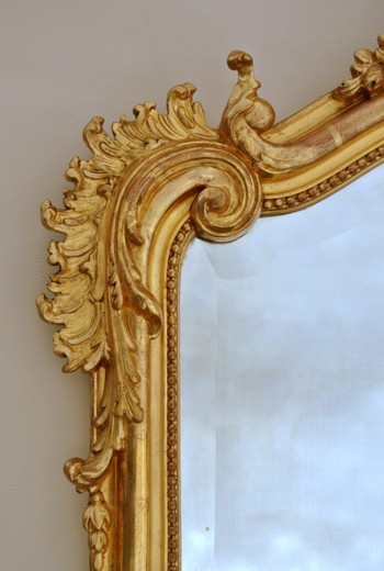 старинное золоченое зеркало, старинное прямоугольное зеркало, зеркало для камина рококо, зеркало в стиле рококо для камина, каминные старые зеркала, старые зеркала для камины, антикварные каминные зеркала, купить антикварное зеркало в москве