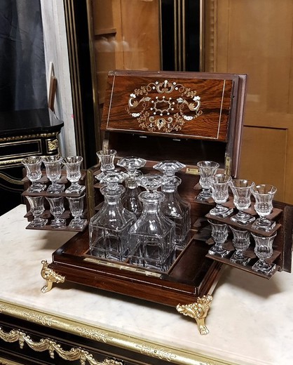 Vintage liqueur set