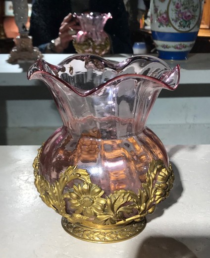 Антикварная вазочка