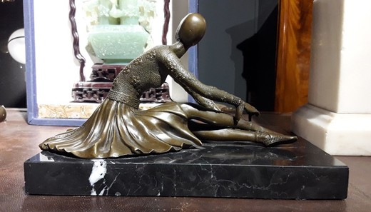 bronze dancer sculpture