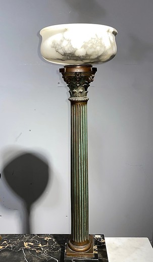 Antique lamp "Troubadour and Lady"